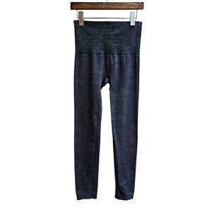 BAGATELLE Collection High Rise Leggings in Muted Camo, Size Medium